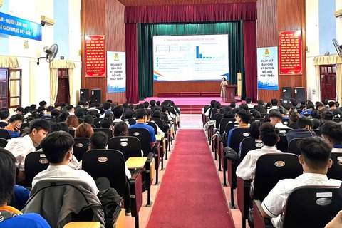 Sinh viên Hải Phòng được cập nhật xu hướng TMĐT mới nhất và nâng cao kỹ năng số