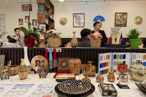 Thương vụ Việt Nam tại Ả-rập Xê-út trưng bày sản phẩm xuất khẩu tại Vương quốc Bahrain