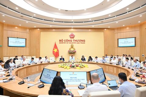 Xây dựng Chiến lược phát triển ngành Công Thương hướng tới mục tiêu tăng trưởng hai con số