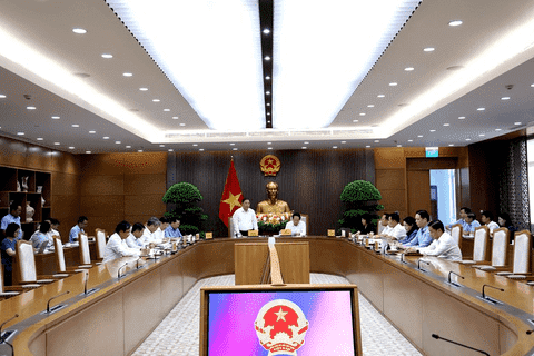 Khẩn trương hoàn thiện Nghị định triển khai cơ chế đặc thù về phát triển năng lượng giai đoạn 2026-2030