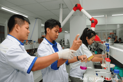 Bộ Công Thương đổi mới đào tạo cán bộ đáp ứng yêu cầu thực hiện Nghị quyết 57