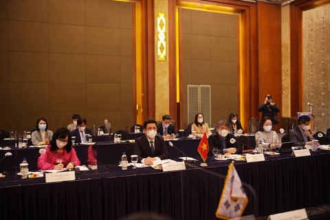 Kỳ họp lần thứ 11 Uỷ ban hỗn hợp về hợp tác Thương mại, Công nghiệp và Năng lượng Việt Nam – Hàn Quốc và Kỳ họp lần thứ 5 Uỷ ban hỗn hợp thực thi Hiệp định Thương mại tự do Việt Nam – Hàn Quốc