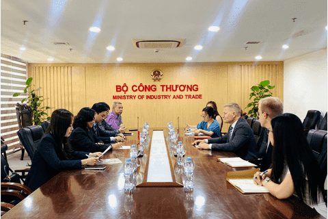 Thứ trưởng Phan Thị Thắng tiếp và làm việc với Đại sứ Đan Mạch tại Việt Nam Nicolai Prytz