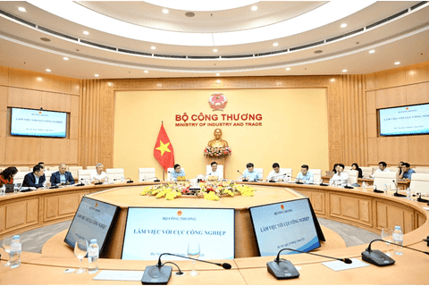 Hoàn thiện chiến lược phát triển công nghiệp, hướng tới mục tiêu tăng trưởng 2 con số