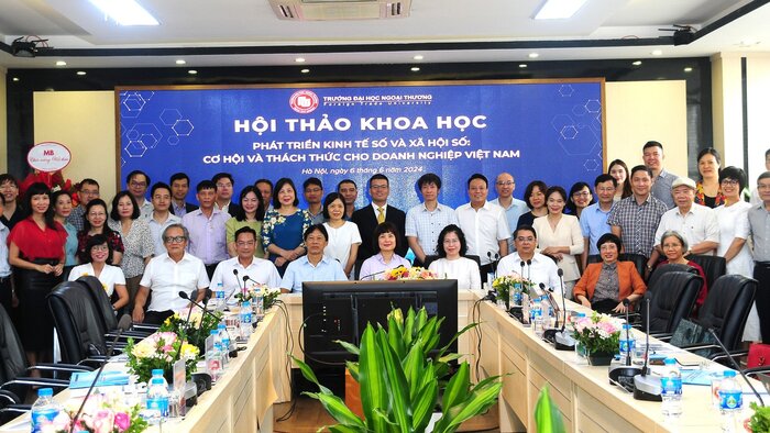 Hội thảo khoa học “Phát triển Kinh tế số và xã hội số: Cơ hội và thách thức cho doanh nghiệp Việt Nam”