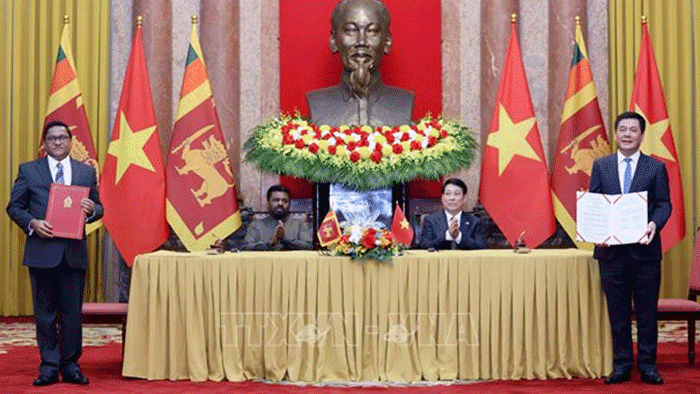 Bộ trưởng Nguyễn Hồng Diên ký Bản Ghi nhớ hợp tác về chế tạo máy nhân chuyến thăm cấp Nhà nước của Tổng thống Sri Lanka Anura Kumara Dissanayaka