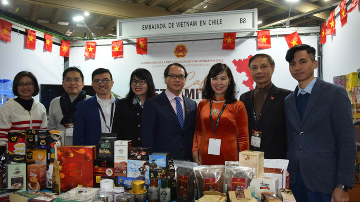 Thương vụ Việt Nam tại Chile trưng bày và quảng bá cà phê tại Hội chợ Expo Cafe Chile 2025