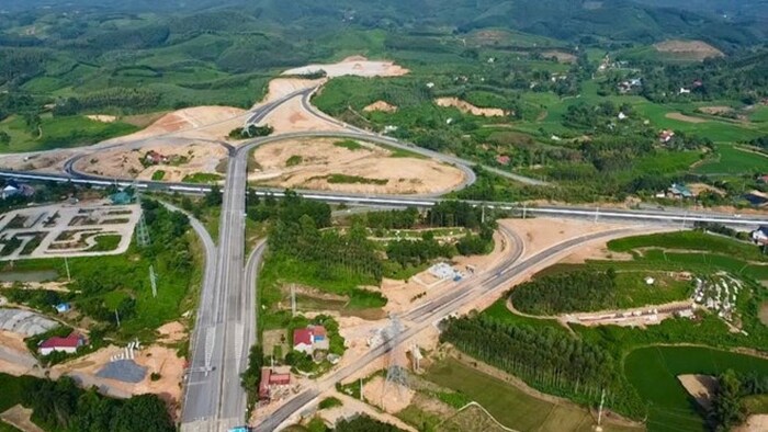 Lạng Sơn từng bước xanh hóa khu công nghiệp