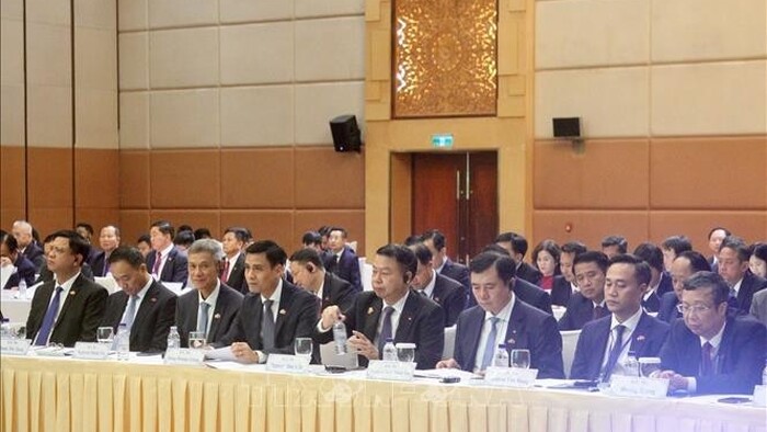 Thứ trưởng Nguyễn Sinh Nhật Tân tháp tùng Phó Thủ tướng Chính phủ Bùi Thanh Sơn tham dự Hội nghị lần thứ 13 về hợp tác và phát triển các tỉnh biên giới Việt Nam-Campuchia và các hoạt động song phương tại Phnom Penh, Campuchia từ ngày 27 - 29/11/2025