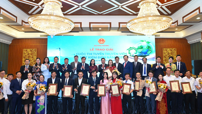 Lễ trao giải cuộc thi “Tuyên truyền viên tiết kiệm điện năm 2025”