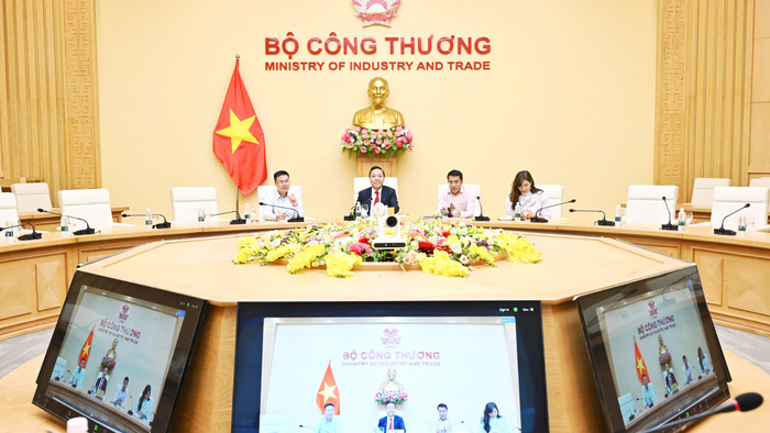 Thứ trưởng Nguyễn Hoàng Long làm việc trực tuyến với Giám đốc IEA Fatih Birol