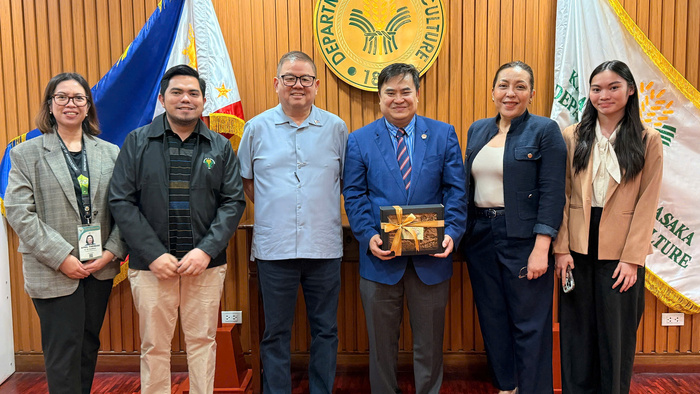 Bộ trưởng Nông nghiệp Philippines tiếp, làm việc với Thương vụ Việt Nam