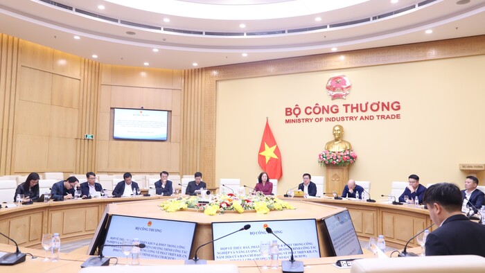Thúc đẩy phát triển khoa học - công nghệ trong công nghiệp và năng lượng