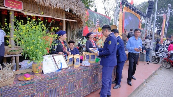 Tăng cường phối hợp giữa lực lượng Quản lý thị trường với các cơ quan chức năng và chính quyền địa phương