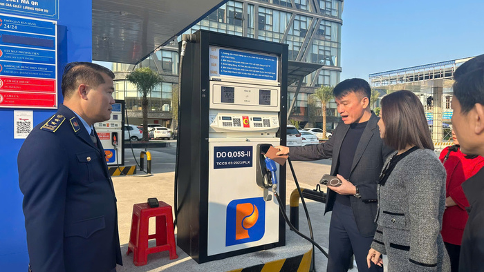 Bộ Công Thương hỏa tốc yêu cầu tăng cường kiểm tra kinh doanh xăng dầu trước biến động quốc tế