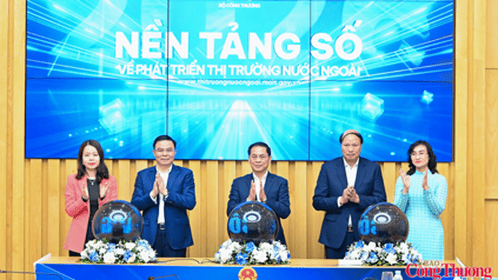 Bộ Công Thương khai trương Nền tảng số về phát triển thị trường nước ngoài