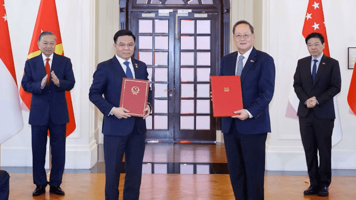 Các hoạt động của Bộ trưởng Lê Mạnh Hùng trong khuôn khổ chuyến thăm cấp Nhà nước tới Singapore của Tổng Bí thư, Chủ tịch nước Tô Lâm
