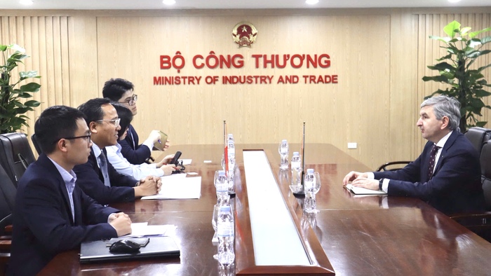 Thứ trưởng Nguyễn Hoàng Long tiếp và làm việc với Đại sứ Litva tại Việt Nam