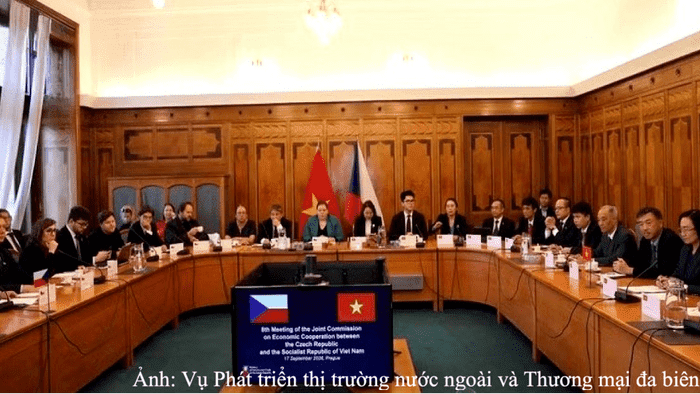 Khóa họp lần thứ VIII Ủy ban liên Chính phủ Việt Nam - Cộng hòa Séc