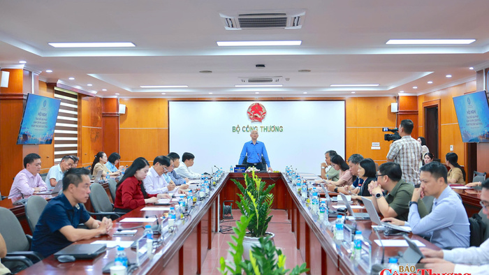 Bộ Công Thương tổ chức Hội nghị Trao đổi giải pháp giảm chi phí logistics nhằm thúc đẩy xuất khẩu