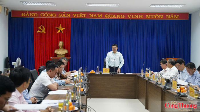 Bộ trưởng Bộ Công Thương Lê Mạnh Hùng chỉ đạo đẩy nhanh tiến độ các dự án tại Trung tâm Điện lực Quảng Trạch