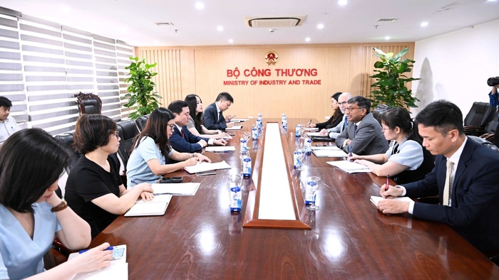 Thứ trưởng Nguyễn Sinh Nhật Tân tiếp đại diện thương mại của Canada tại Ấn Độ Dương - Thái Bình Dương