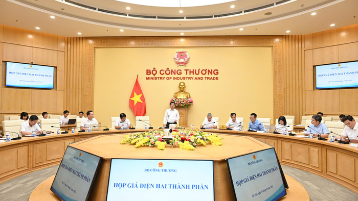 Bộ trưởng Bộ Công Thương chủ trì cuộc họp về giá điện hai thành phần