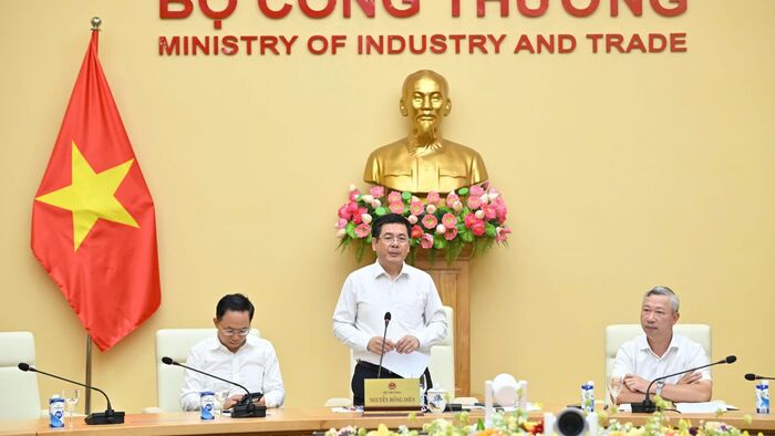 Bộ Công Thương tổ chức Hội nghị Tọa đàm với chuyên gia, nhà quản lý, doanh nghiệp về thị trường điện cạnh tranh