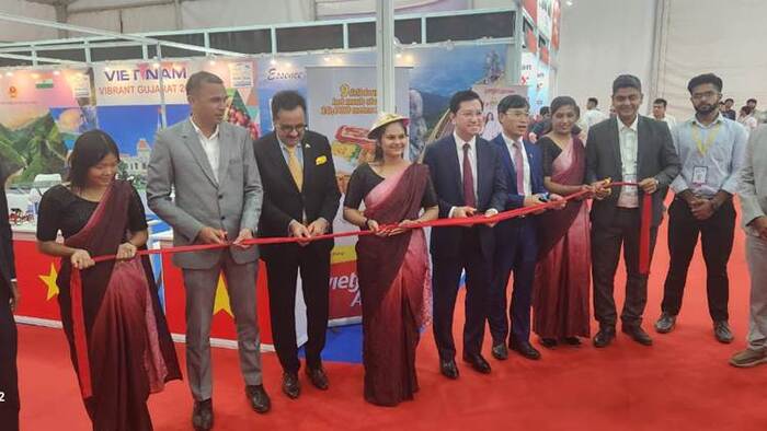 Hàng hóa và dịch vụ Việt Nam tiếp tục thu hút sự quan tâm tại Hội nghị Vibrant Gujarat 2025 – Khu vực Bắc Gujarat