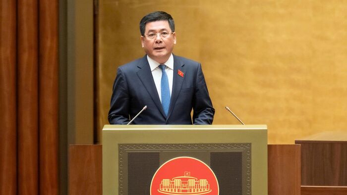 Bộ trưởng Nguyễn Hồng Diên báo cáo trước Quốc hội về các cơ chế, chính sách phát triển năng lượng quốc gia giai đoạn 2026-2030