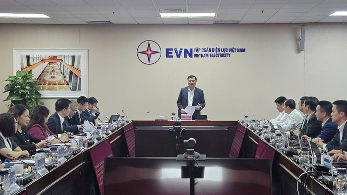 Đảng ủy Bộ Công Thương làm việc với Tập đoàn Điện lực Việt Nam về việc triển khai Chỉ thị số 30-CT/TW của Ban Bí thư