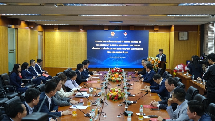 Lễ ký kết biên bản chuyển giao 2 Tổng công ty từ Bộ Công Thương về Tổng công ty Đầu tư và Kinh doanh vốn Nhà nước (SCIC)