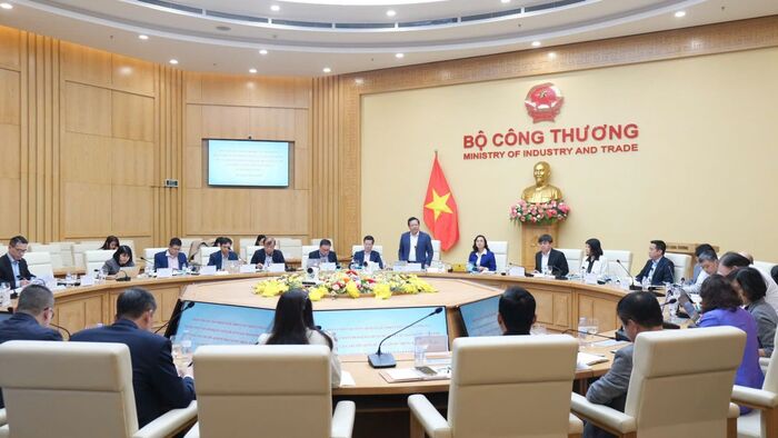 Ban Chính sách, Chiến lược Trung ương làm việc với Bộ Công Thương