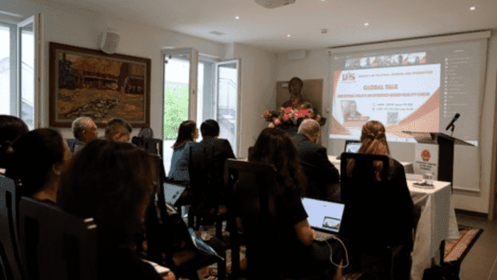 Phái đoàn Việt Nam tại Geneva phối hợp tổ chức toạ đàm về chủ đề chính sách công nghiệp