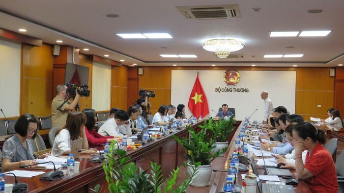 Bộ Công Thương họp xin ý kiến đối với Dự thảo Tờ trình, Dự thảo Quyết định phê duyệt Chiến lược phát triển dịch vụ logistics Việt Nam