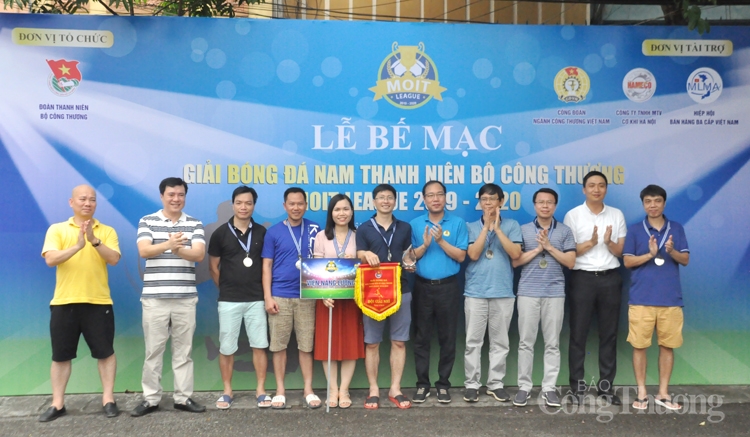 Bế mạc Giải bóng đá nam thanh niên Bộ Công Thương 2019 - 2020 be mac giai bong da nam thanh nien bo cong thuong 2019 2020