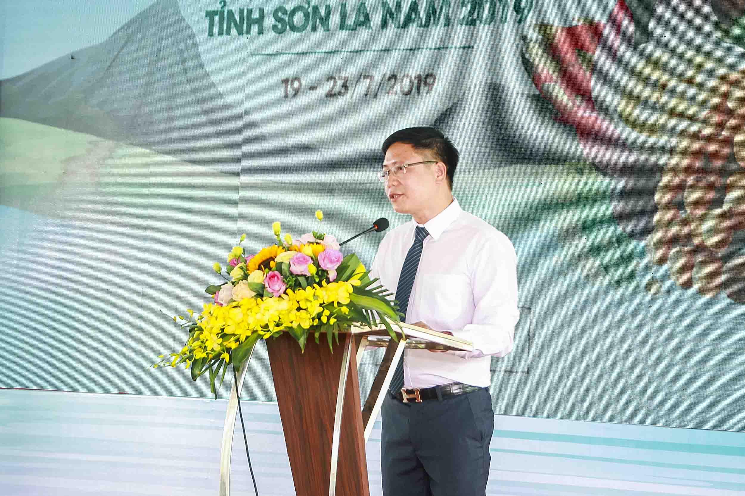 Ông Khúc Tiến Hà - Giám đốc Big C Thăng Long (thuộc Tập đoàn Central Group Việt Nam) Ông Khúc Tiến Hà - Giám đốc Big C Thăng Long (thuộc Tập đoàn Central Group Việt Nam)
