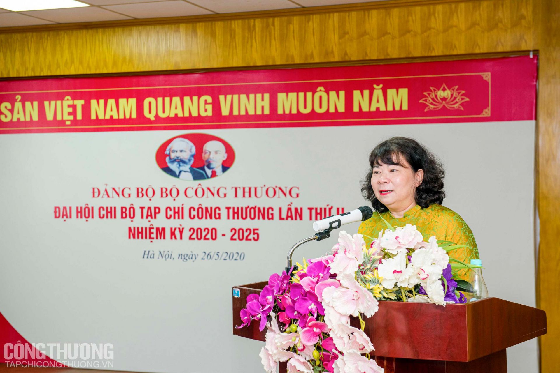 Đồng chí Đặng Thị Ngọc Thu - Bí thư Chi bộ, Tổng biên tập Tạp chí Công Thương báo cáo tổng kết công tác nhiệm kỳ 2015-2020 và phương hướng, nhiệm vụ công tác nhiệm kỳ 2020-2025 Đồng chí Đặng Thị Ngọc Thu - Bí thư Chi bộ, Tổng biên tập Tạp chí Công Thương báo cáo tổng kết công tác nhiệm kỳ 2015-2020 và phương hướng, nhiệm vụ công tác nhiệm kỳ 2020-2025