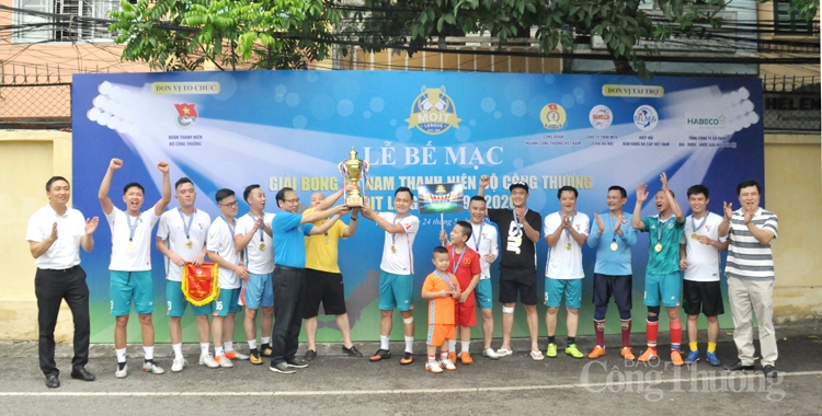Bế mạc Giải bóng đá nam thanh niên Bộ Công Thương 2019 - 2020 be mac giai bong da nam thanh nien bo cong thuong 2019 2020