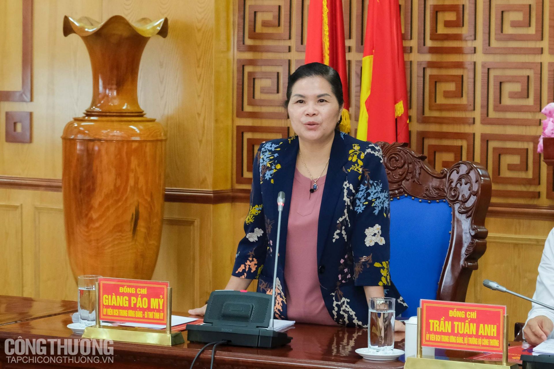Bà Giàng Páo Mỷ - Uỷ viên Ban Chấp hành Trung ương Đảng, Bí thư Tỉnh uỷ, Trưởng Đoàn đại biểu Quốc hội tỉnh Bà Giàng Páo Mỷ - Uỷ viên Ban Chấp hành Trung ương Đảng, Bí thư Tỉnh uỷ, Trưởng Đoàn đại biểu Quốc hội tỉnh
