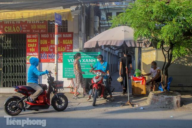 Hà Nội bắt đầu thiết lập 'vùng xanh' an toàn với dịch COVID-19 ảnh 3