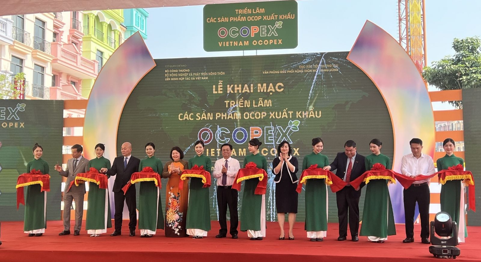 Triển lãm các sản phẩm OCOP xuất khẩu 